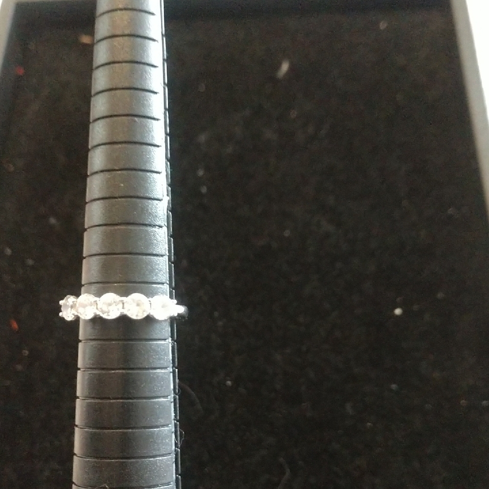 Elegant Silver Band with Clear Stones